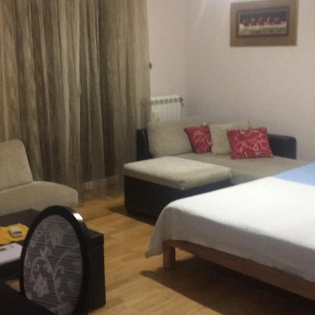 Apartman Snow White Novi Sad Exterior photo